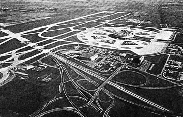 Aéroport Charles-De-Gaulle, 1980, vue aérienne vers l’est